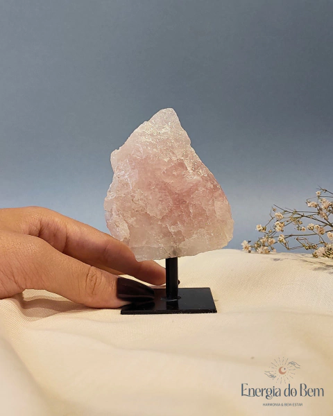 Quartzo Rosa Bruto em Base Preta I Amor & Harmonia