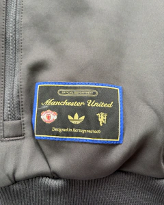 Manchester United 2025/26 - Conjunto - Piel Futbolera