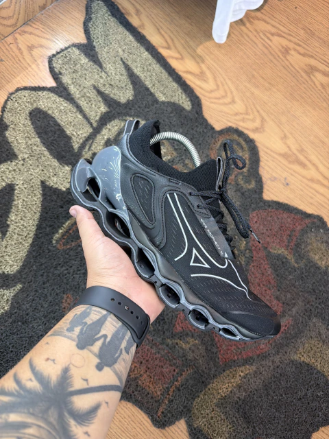 Mizuno Wave Prophecy 14