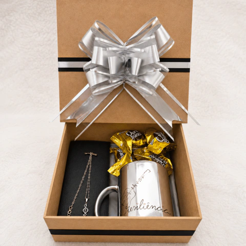 Kit Presente Completo Musical com Caneca + Colar + Bombons