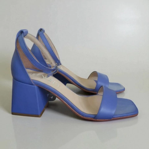 500 Sandalia taco cuadrado - comprar online