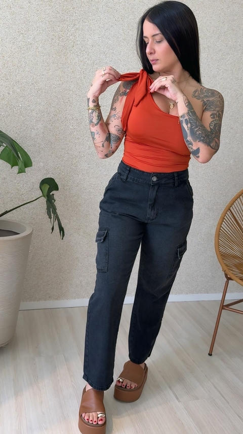 CALÇA JEANS CROPPED CARGO IND.