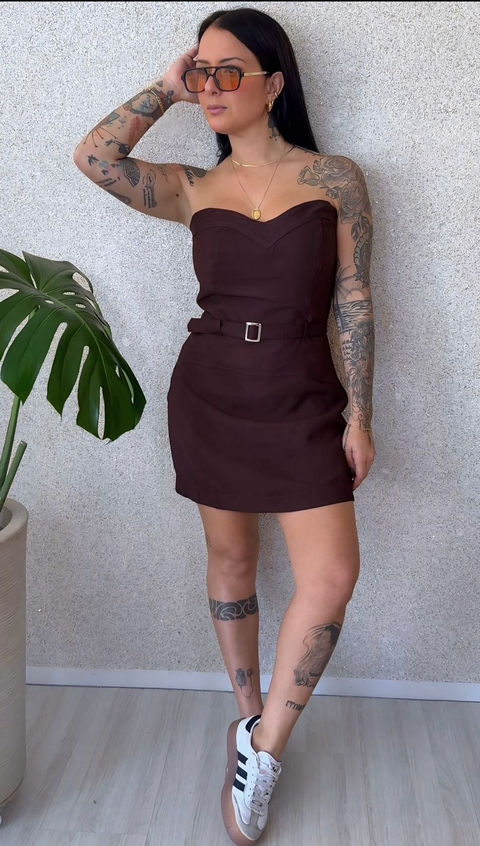 VESTIDO CURTO COM CINTO