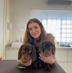 Dra. Isadora Pedrozo - Veterinária Dermatologista