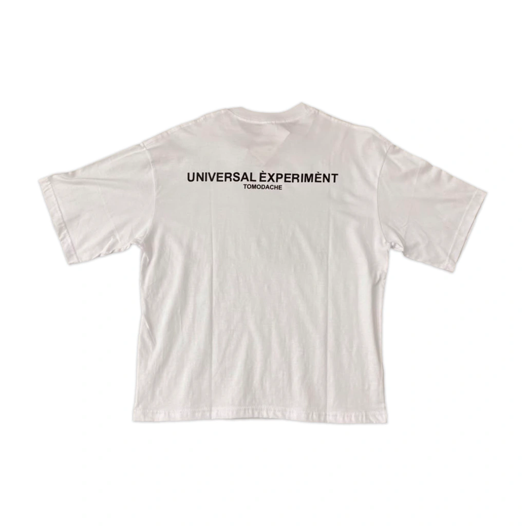 Remera Boxy UNIVERSAL ÈXPERIMÈNT