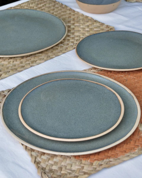 Set Platos Gres 8 personas (16 piezas) - Verde Azulado