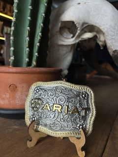 FIVELA ARIAT PRATA/DOURADO AR991