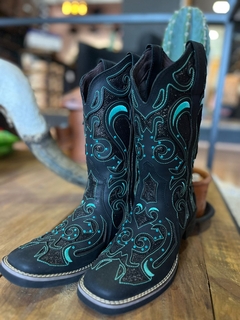 BOTA FEMININA HELAZZA BURNE PRETA REF4025