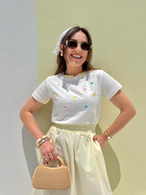 T-SHIRT HEARTS - ALGODÃO - BRANCA