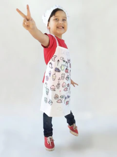 Delantal y gorro para niños con marcadores