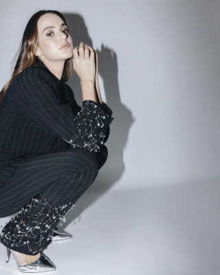 Blazer Chiara alfinetes 4