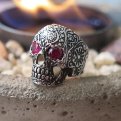 Calaca Mexicana con piedras en los ojos PLATA 925