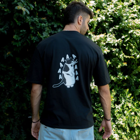 REMERA OVERSIZED - GATO AAA