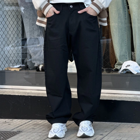 CALÇA BAGGY JEANS PRETA PRESENCE