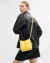 Hadley Mini Crossbody Bag – Coach - comprar en línea