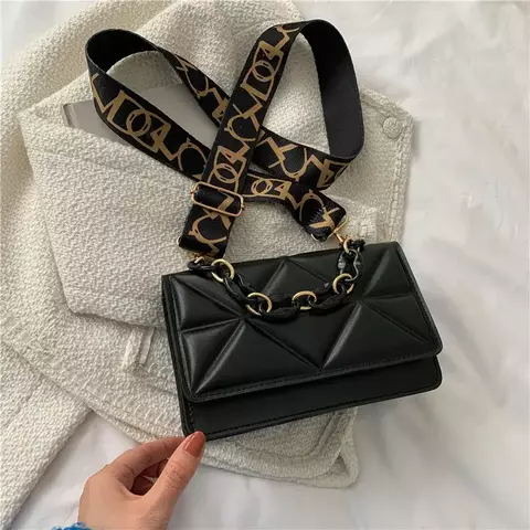 Bolsa Luna di Perla Ombro e Mão Couro Plutônio Crossbody Premium - Sofisticação em Cada Detalhe - comprar online
