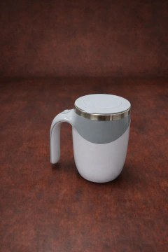 Taza batidora automática