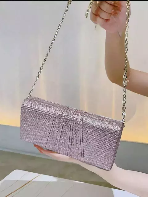 Bolsa Glamourosa de Envelope de Mini Aba de Lantejoulas de Luxo Silencioso, Elegante e Exquisita, com Detalhe Plissado Glamoroso, Corrente Brilhante,