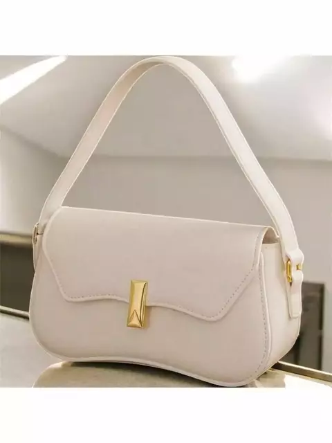 Bolsa Feminina Baguete com Metal tendencia atemporal para seu look