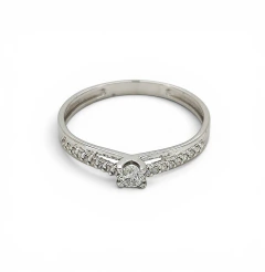 ANEL NOIVADO EM OURO BRANCO 18K 750