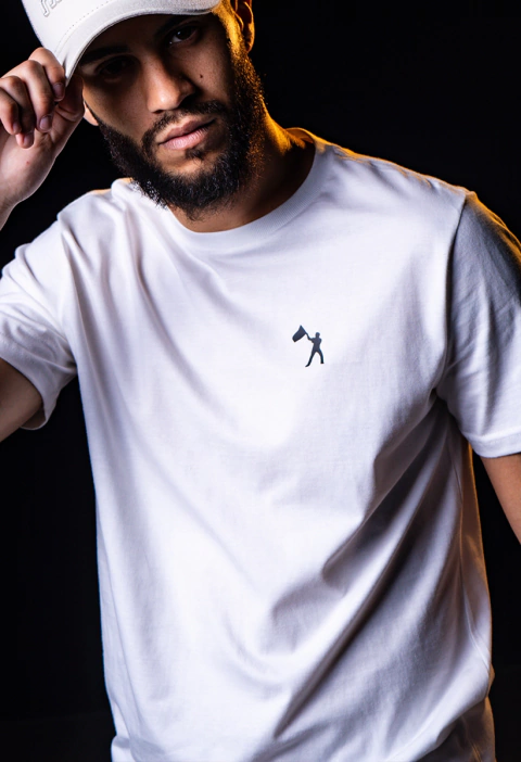 Camiseta Direita Básica