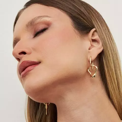 Argola retangular 2 em 1 curva e vazada