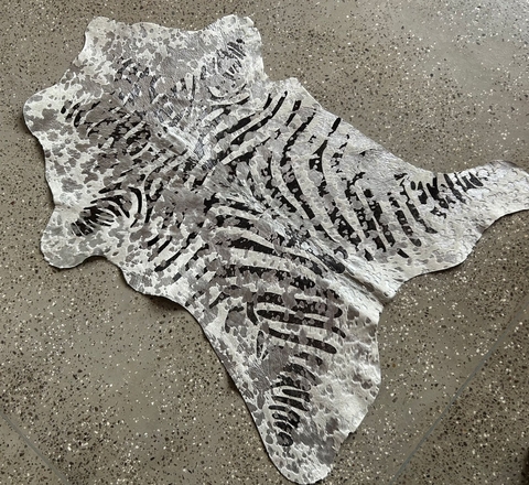 Pele de Bezerro 92 cm x 72 cm