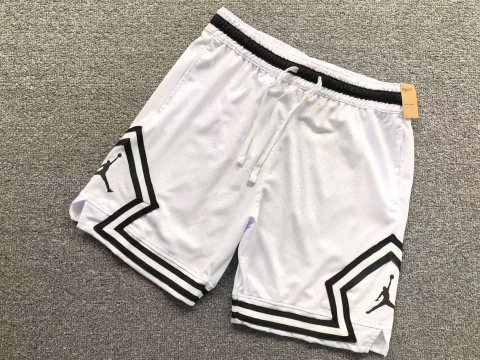 Bermuda Jordan Branca