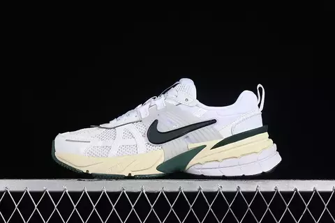 Nike V2K Run Fir - comprar online