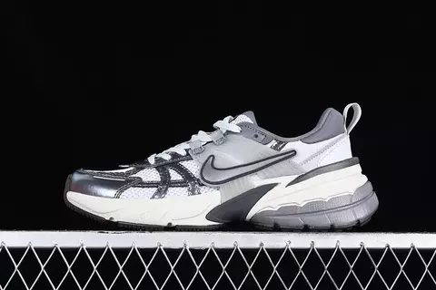 Nike V2K Run Pure Platinum Wolf Grey - comprar online