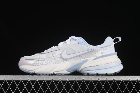 Nike V2K Run Platinum Tint Summit White Light Smoke Grey - comprar online