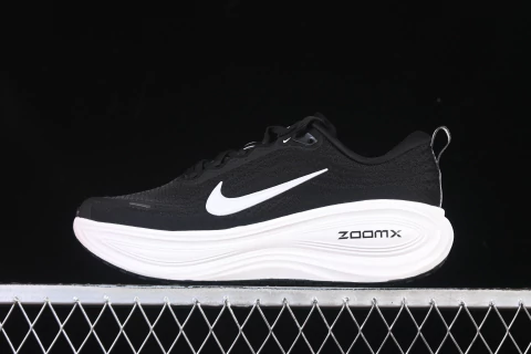 Nike Vomero Plus Black White - comprar online