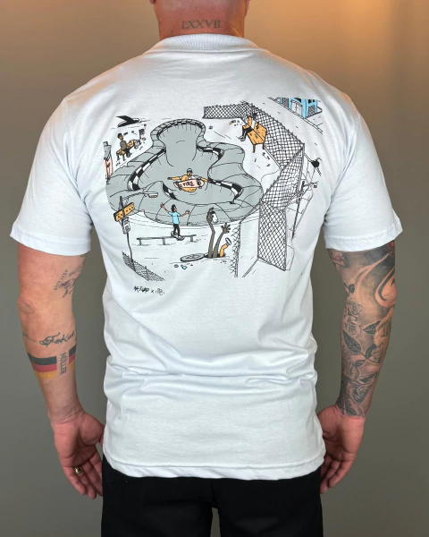 Camiseta Fire Edição Limitada Coleção Skatelixo Bowl 04/04 - Branca - comprar online