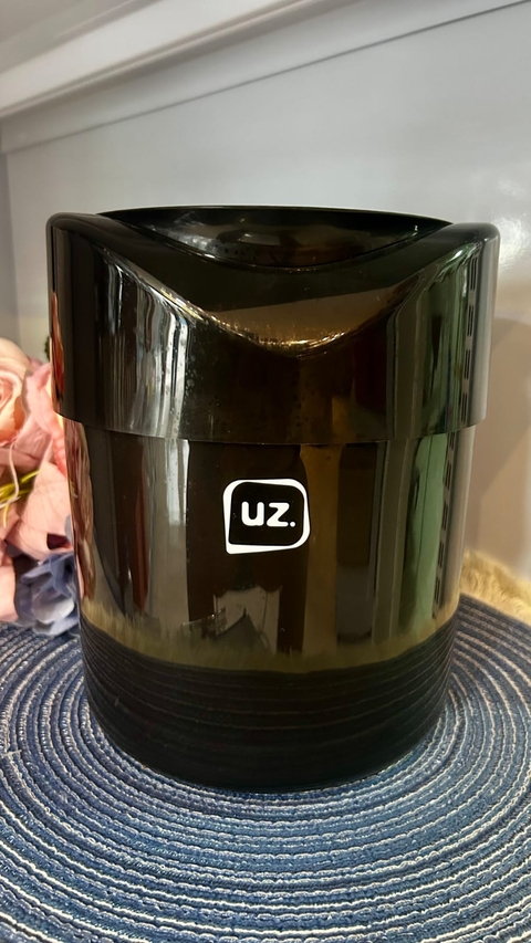 LIXEIRA PREMIUM 4L PRETO