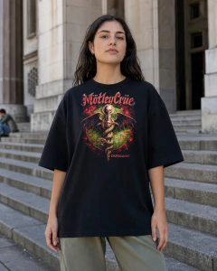 571 Camiseta negra con estampado creativo