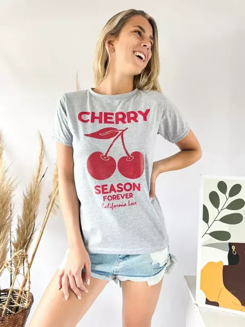 Remera con Brillos Cherry - comprar online