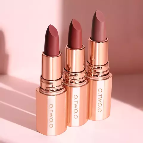 Batom Fosco O.TWO.O – À Prova d’Água, Longa Duração e Acabamento Aveludado. - comprar online