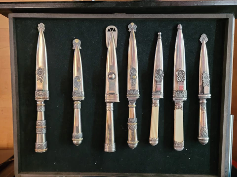 Cuchillos de plata