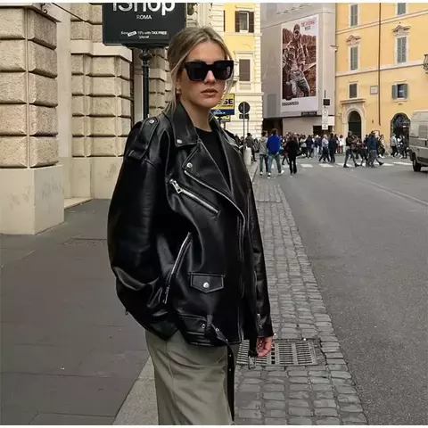 Jaqueta de couro preta feminina
