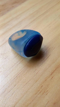 Anel Klein azul marinho na internet