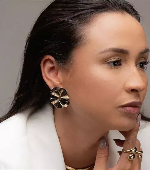 Brinco Dourado Leque Duplo G Banho Ouro 18k - comprar online