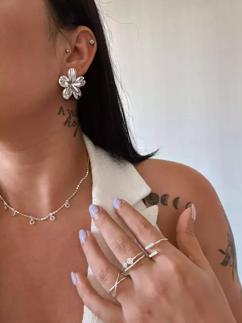 Brinco Flora Banhado a Prata