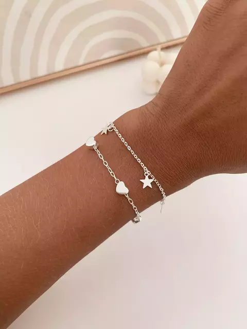 Pulseira Quatro Coracoes Banhada a Prata