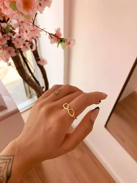 Anel Ajustavel Oculos Banhado a Ouro