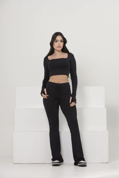 Conjunto chay - calça + cropped detalhe com dedal