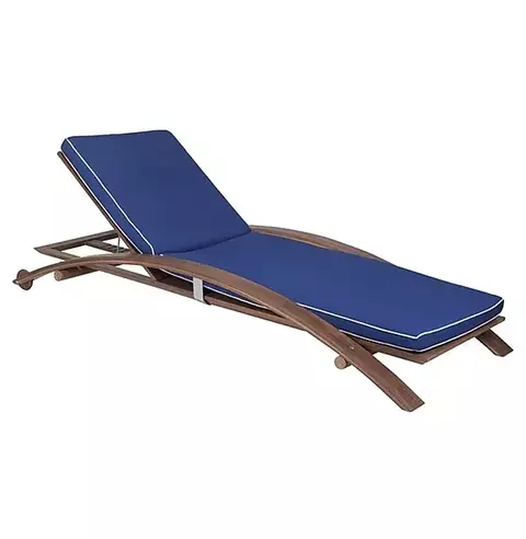 Chaise Larco