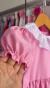 Vestido rosa com renda na gola na internet