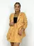 Conjunto Feminino em Alfaiataria Max Blazer e Short Saia Colegial Mayna na internet