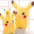 Pikachu Pokémon de Pelúcia - Mundo Encantado