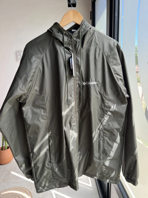 Campera Rompeviento Columbia con red talle “3XL”